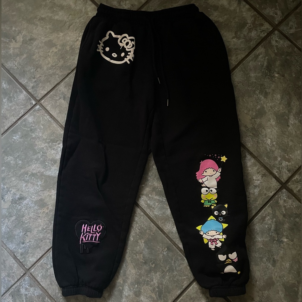 Hello Kitty and Friends X Forever 21 Black sweatpants size xs